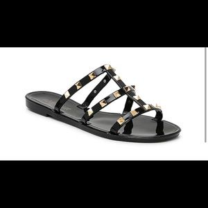 STUNNERS!! NWOBT Studded Olivia Miller sandals